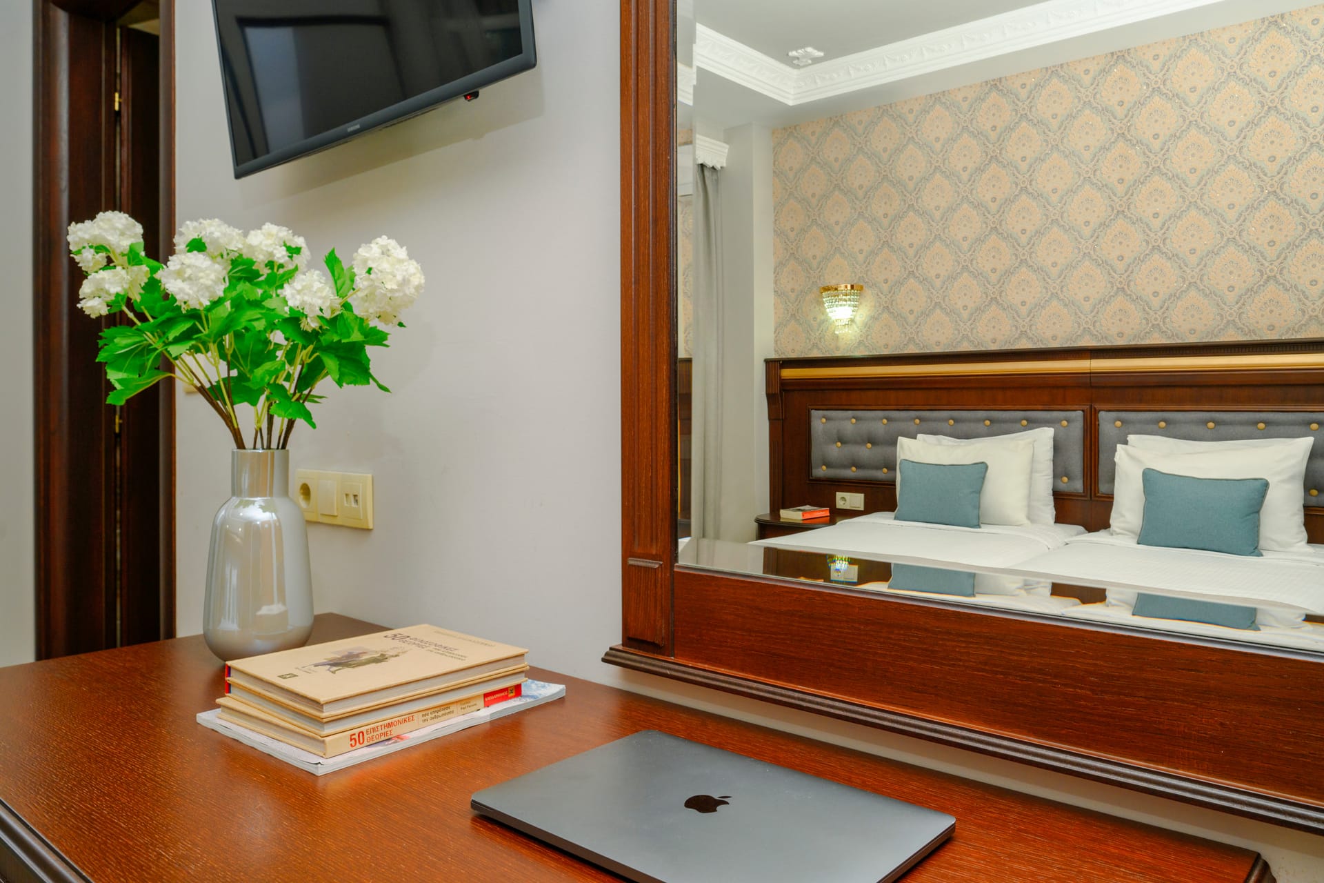 Superior Triple Room with Garden View