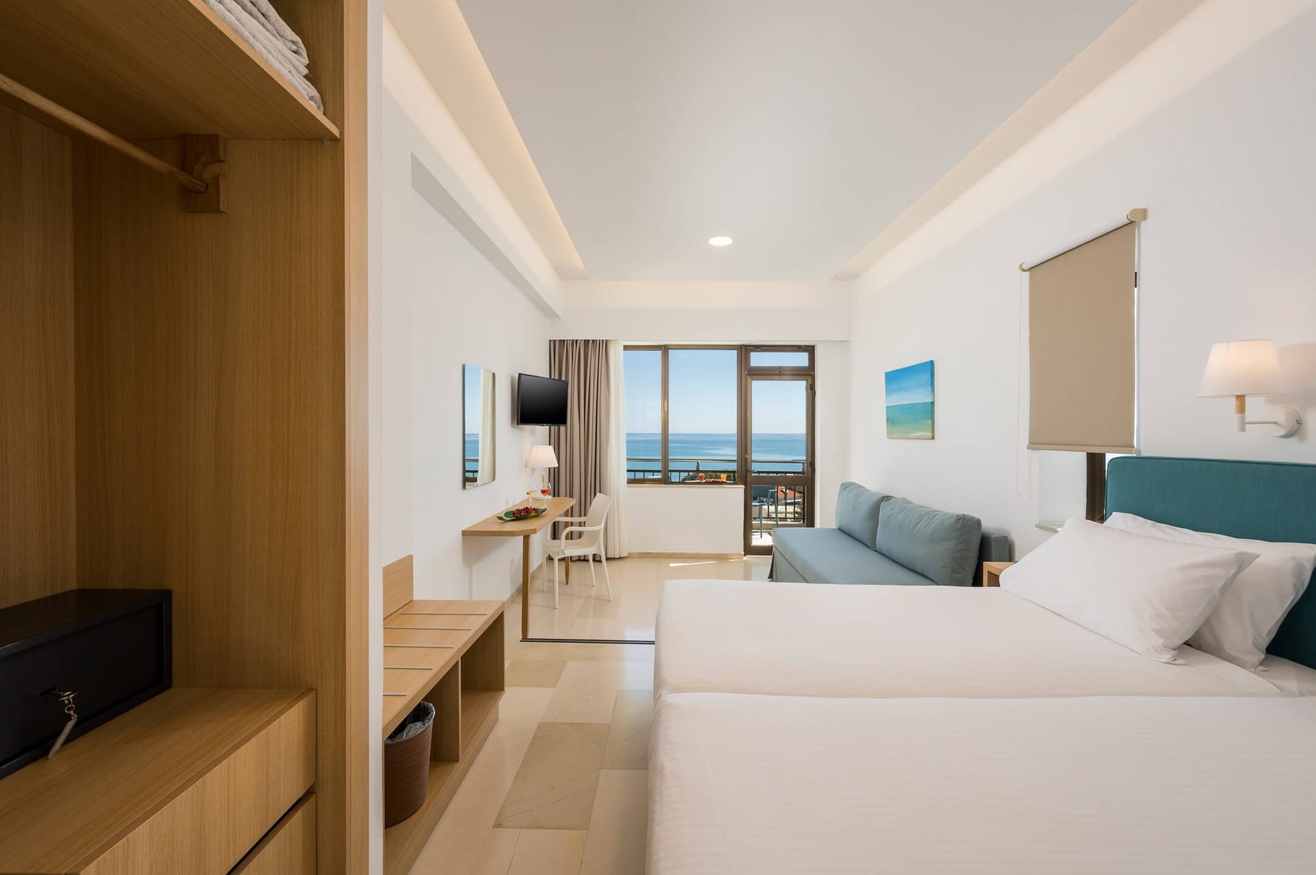 HA Superior Studio sea view