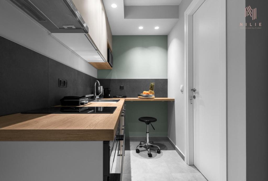 NILIE PREMIUM HOSPITALITY MGMT - 4BA1 - 2