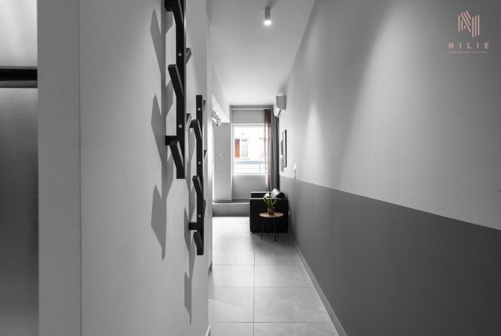 NILIE PREMIUM HOSPITALITY MGMT - 4BA1 - 7