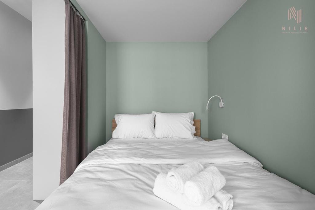 NILIE PREMIUM HOSPITALITY MGMT - 4BA1 - 8