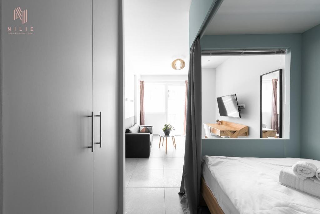 NILIE PREMIUM HOSPITALITY MGMT - 5BA2 - 5