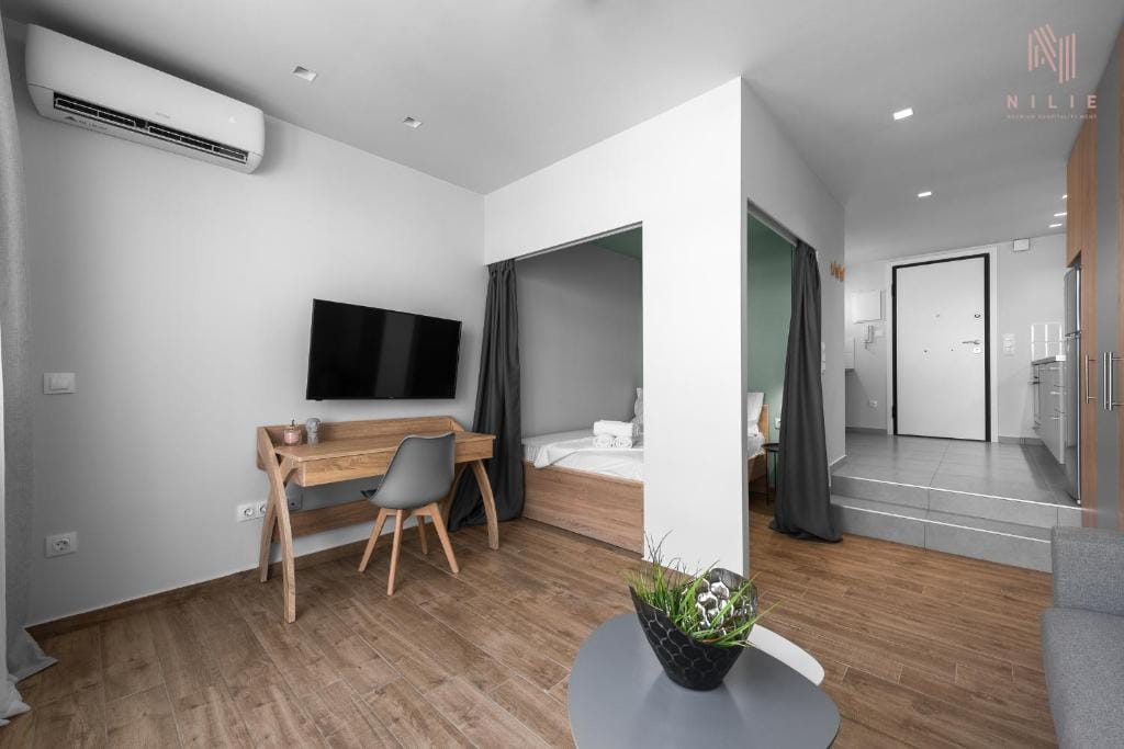 NILIE PREMIUM HOSPITALITY MGMT - 5BA9 - 6