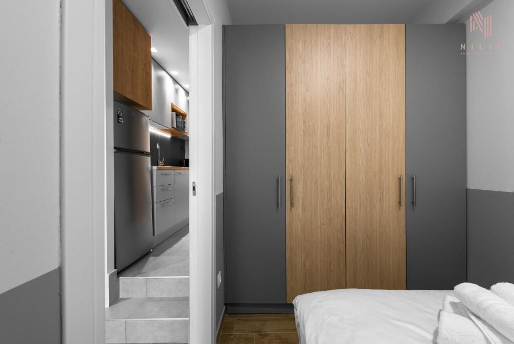 NILIE PREMIUM HOSPITALITY MGMT - 5BA11 - 11
