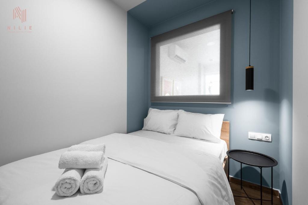 NILIE PREMIUM HOSPITALITY MGMT - 5BA12 - 5