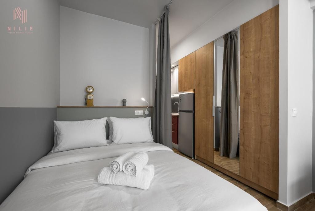 NILIE PREMIUM HOSPITALITY MGMT - 6BA4 - 4