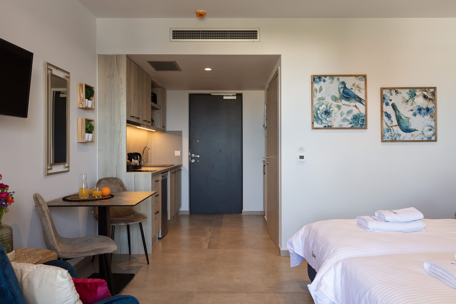 Lines Concept Accommodation - DBLSN - 3