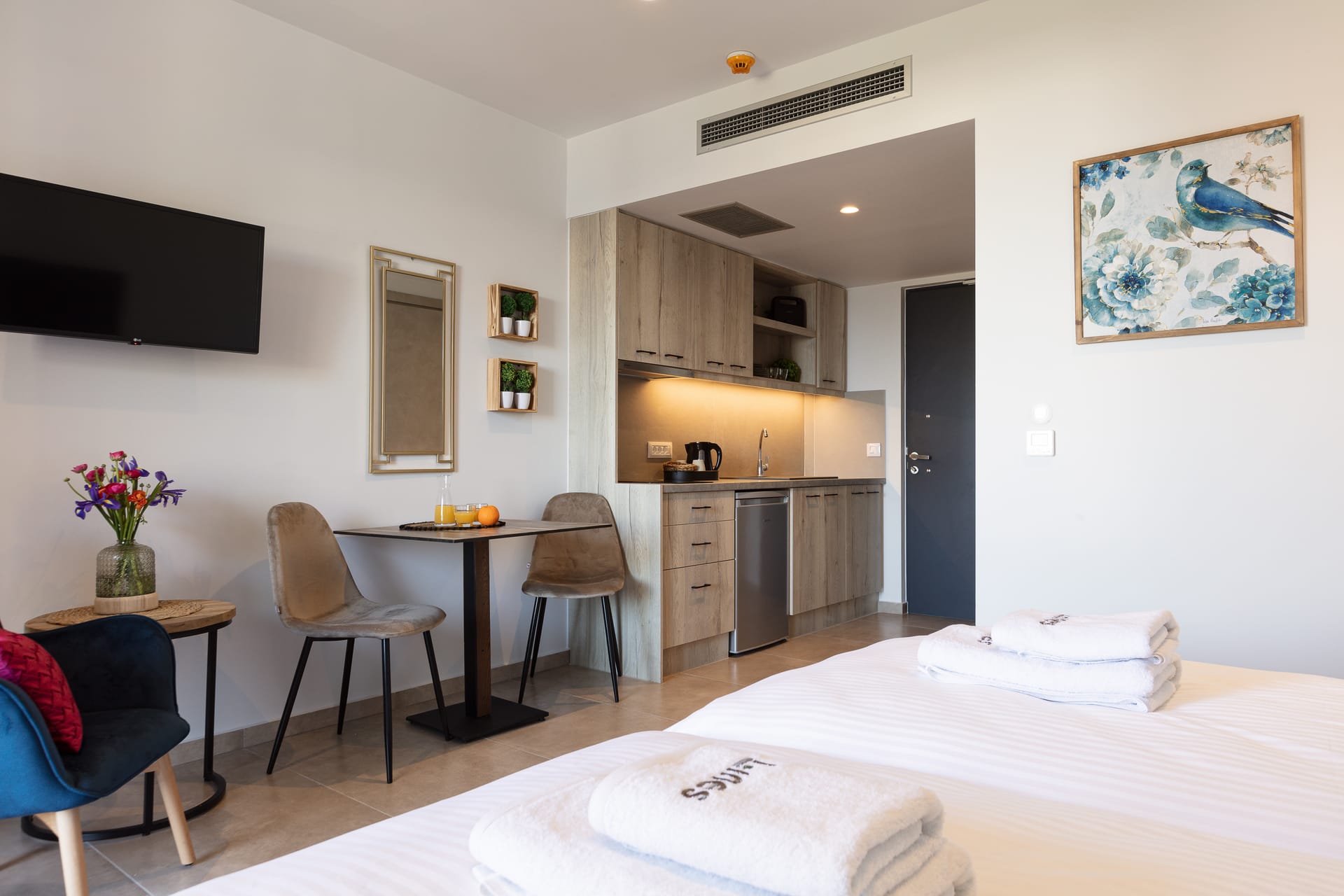 Lines Concept Accommodation - DBLSN - 5