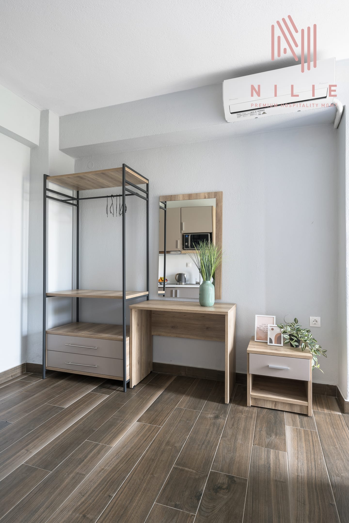 NILIE PREMIUM HOSPITALITY MGMT - ULSUM4 - 17