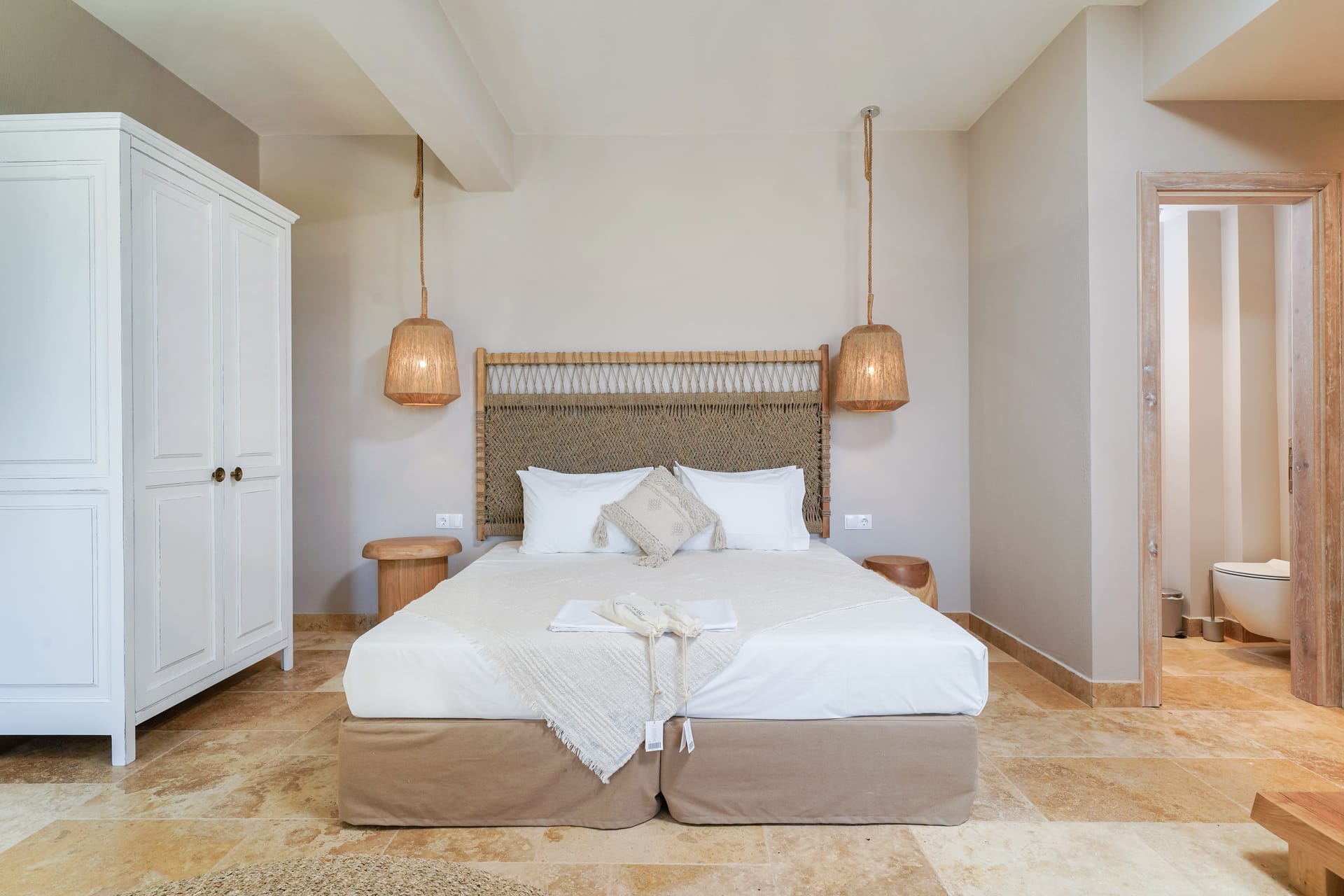 Essentia Luxury - SUIJAC - 2