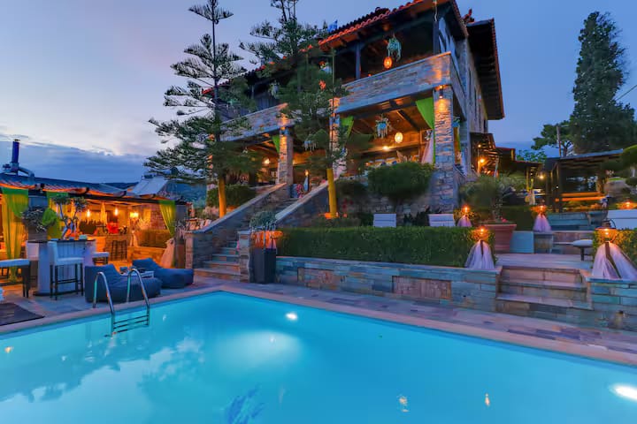 4-Bedrrom Villa Flaminio with Pool | Eretia Evia