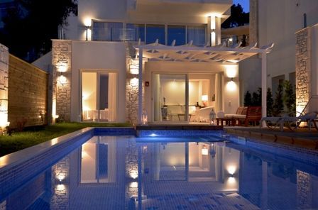 Exclusive 3 Bedroom Suite with private pool