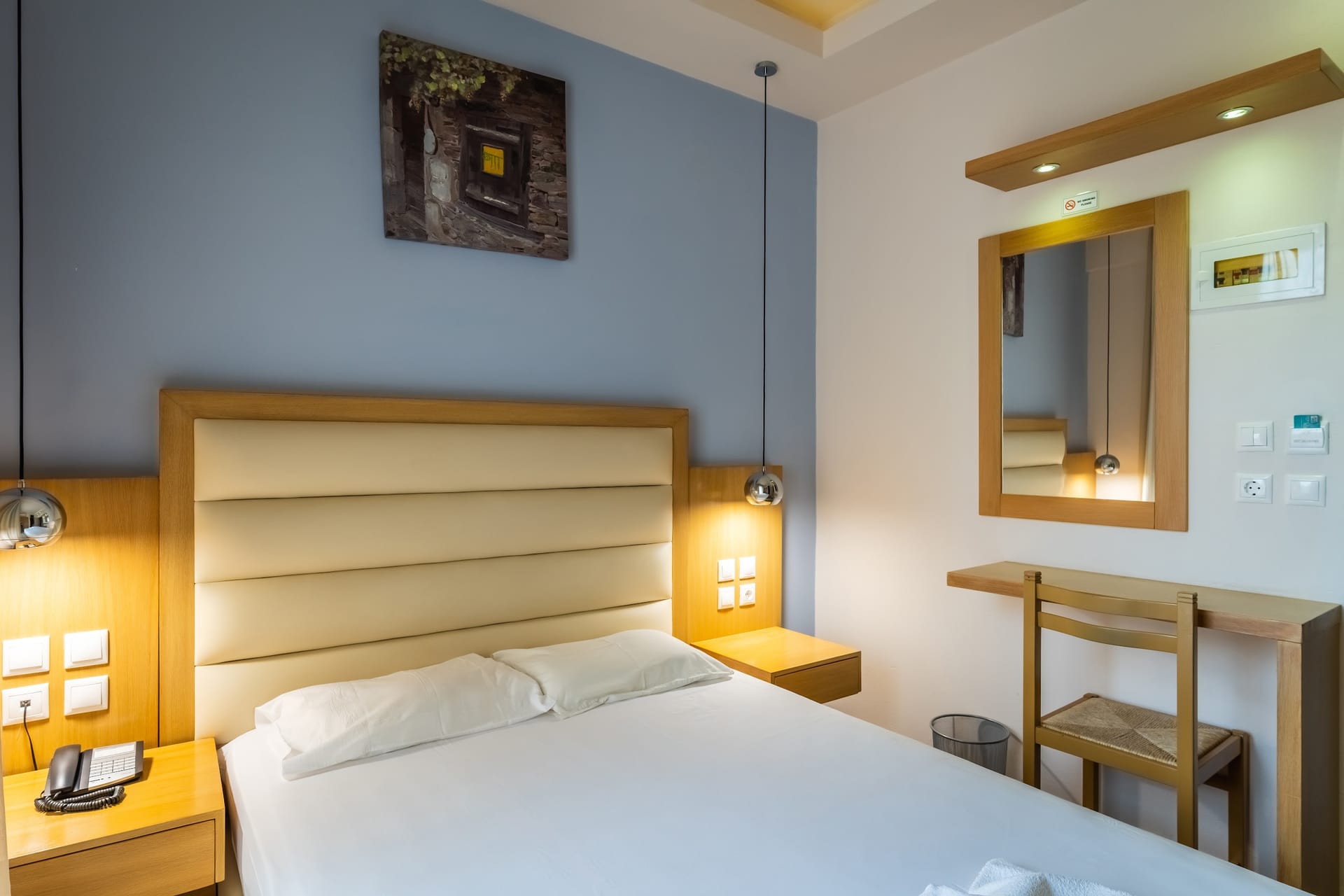 Economy Room