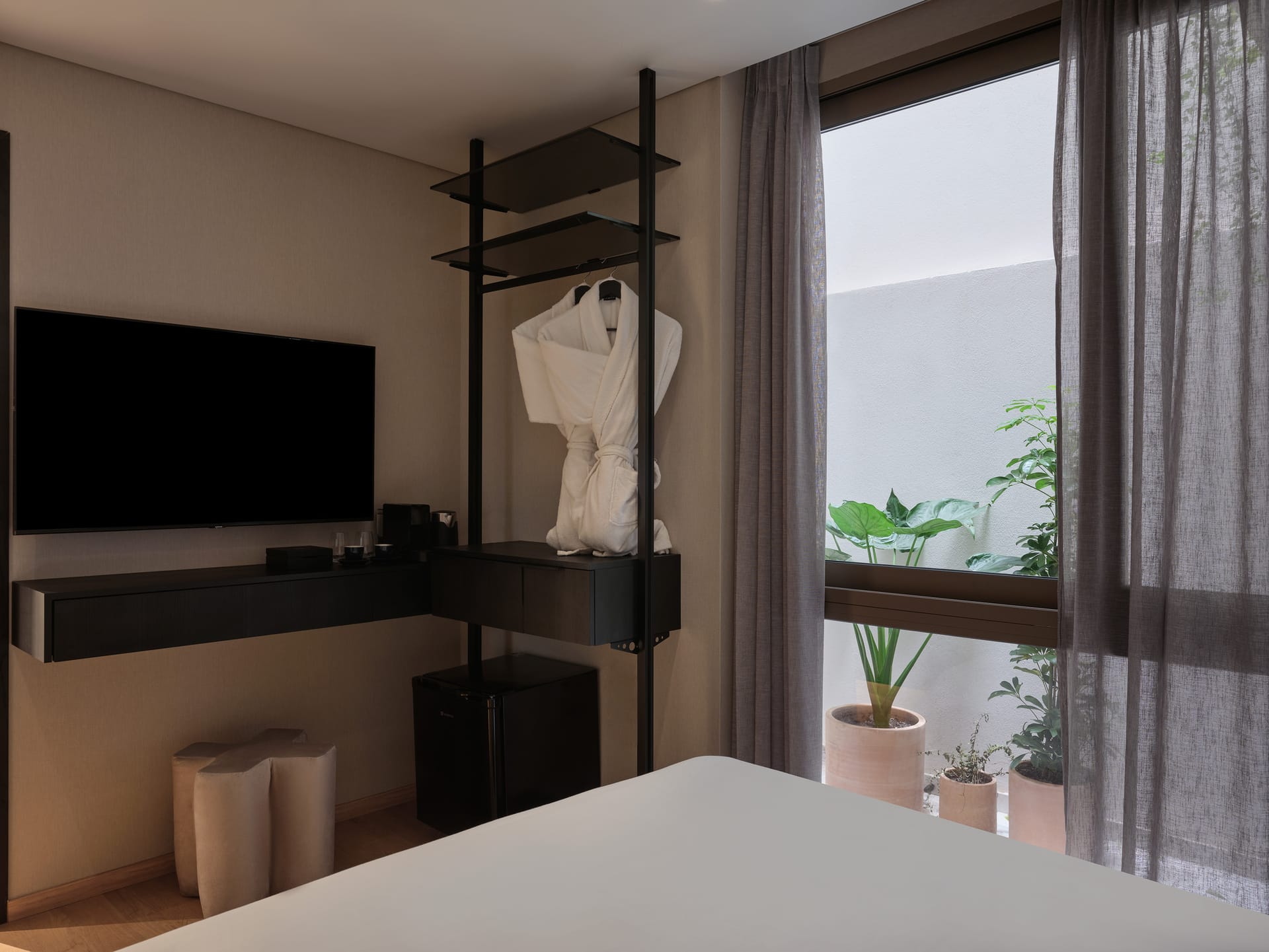 Nur Outline Aparthotel - BUSDBA - 2