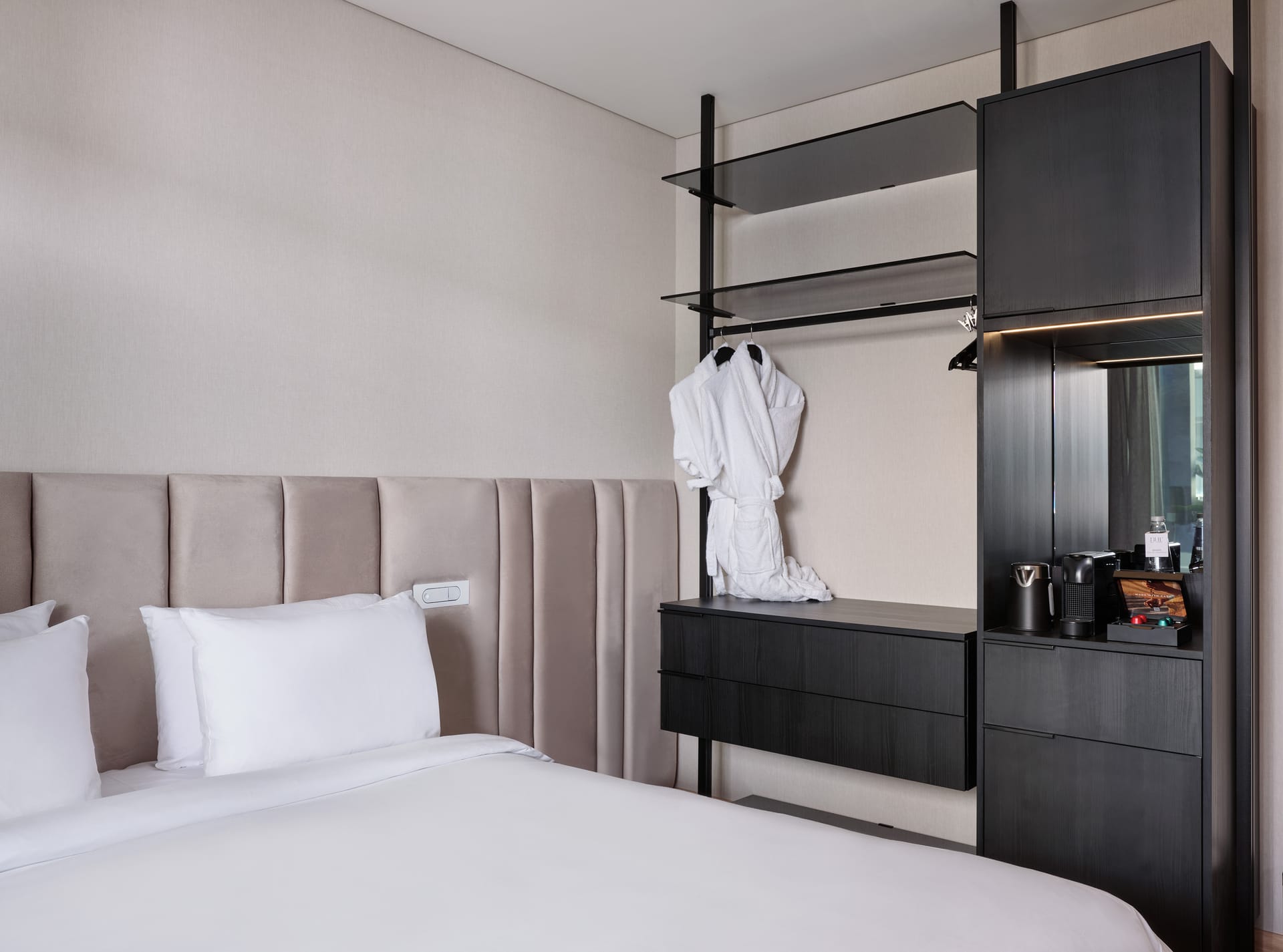 Nur Outline Aparthotel - SUITSP - 12