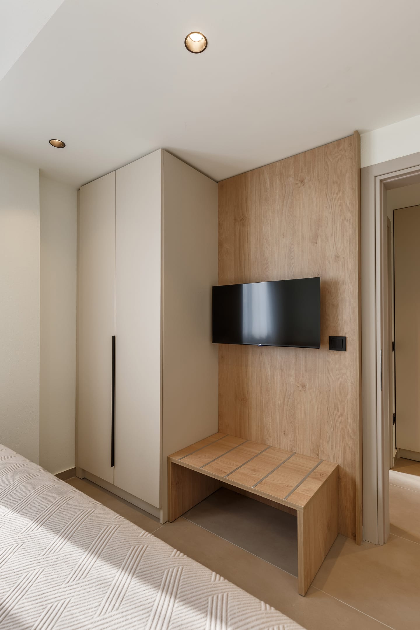Dimi Residence - 2BED1B - 8