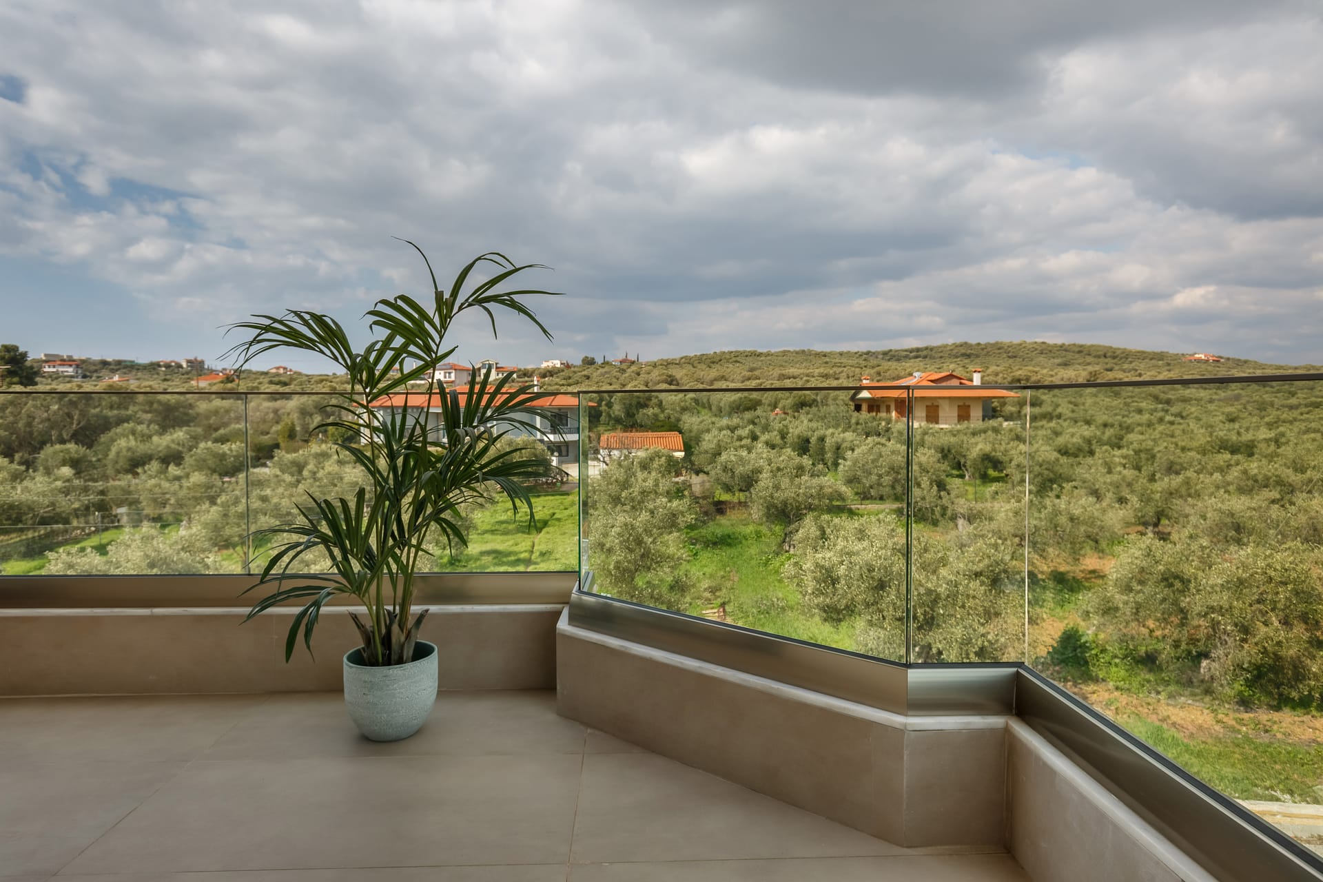 Dimi Residence - 2BED2B - 8