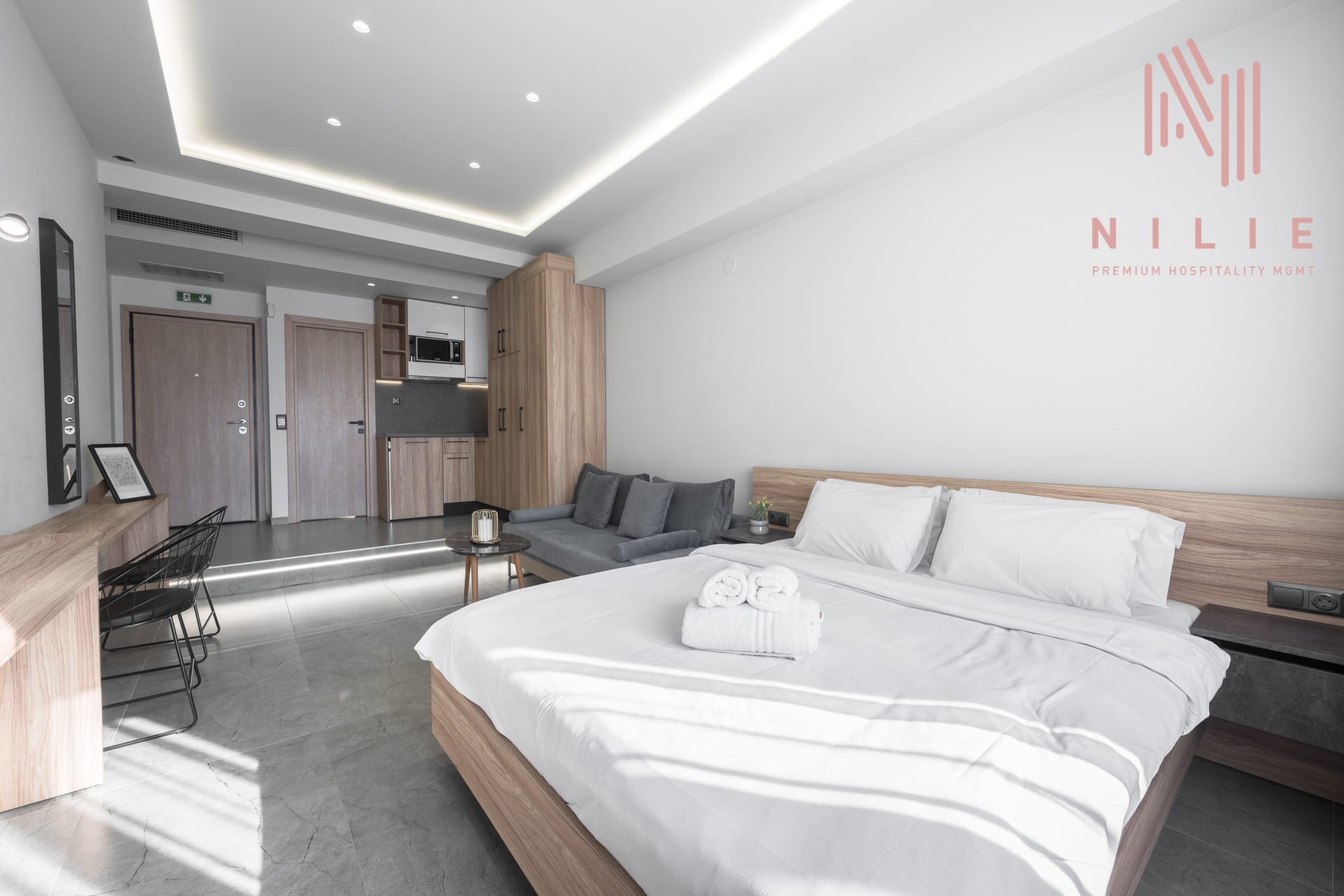 NILIE PREMIUM HOSPITALITY MGMT - PANT10 - 16