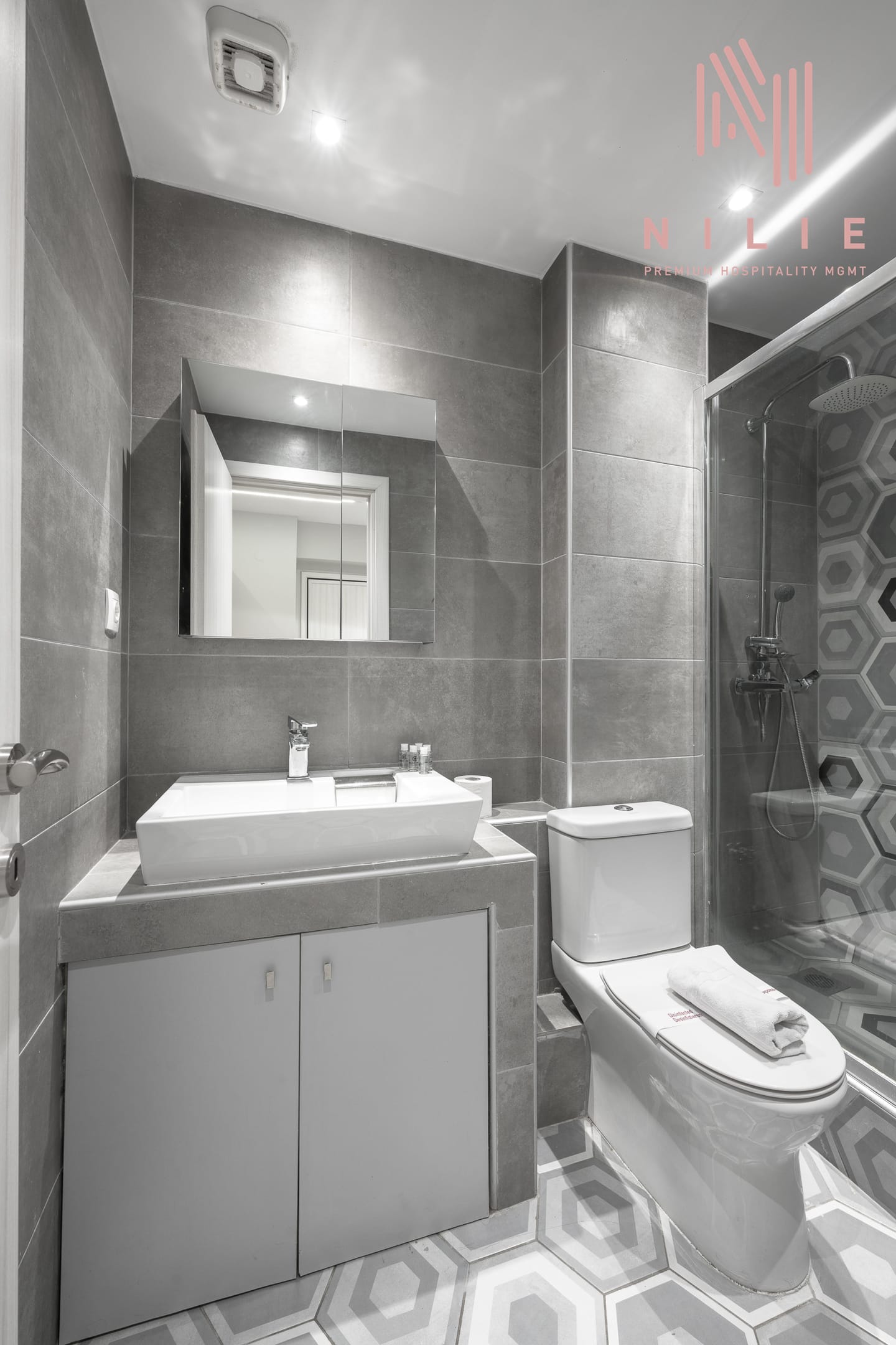 NILIE PREMIUM HOSPITALITY MGMT - YORK3 - 5