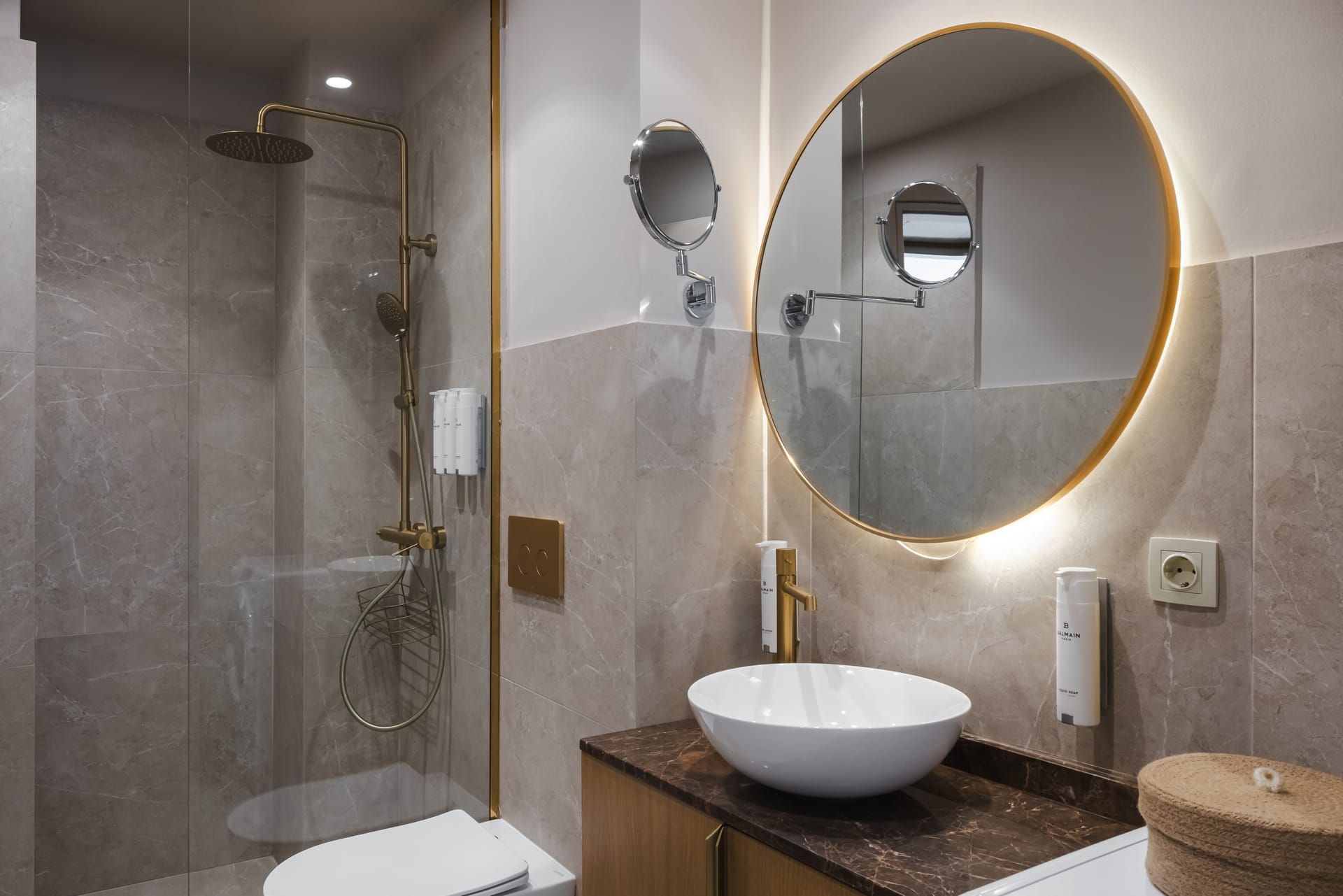 Num Lofts & Suites Athens - DLF - 2