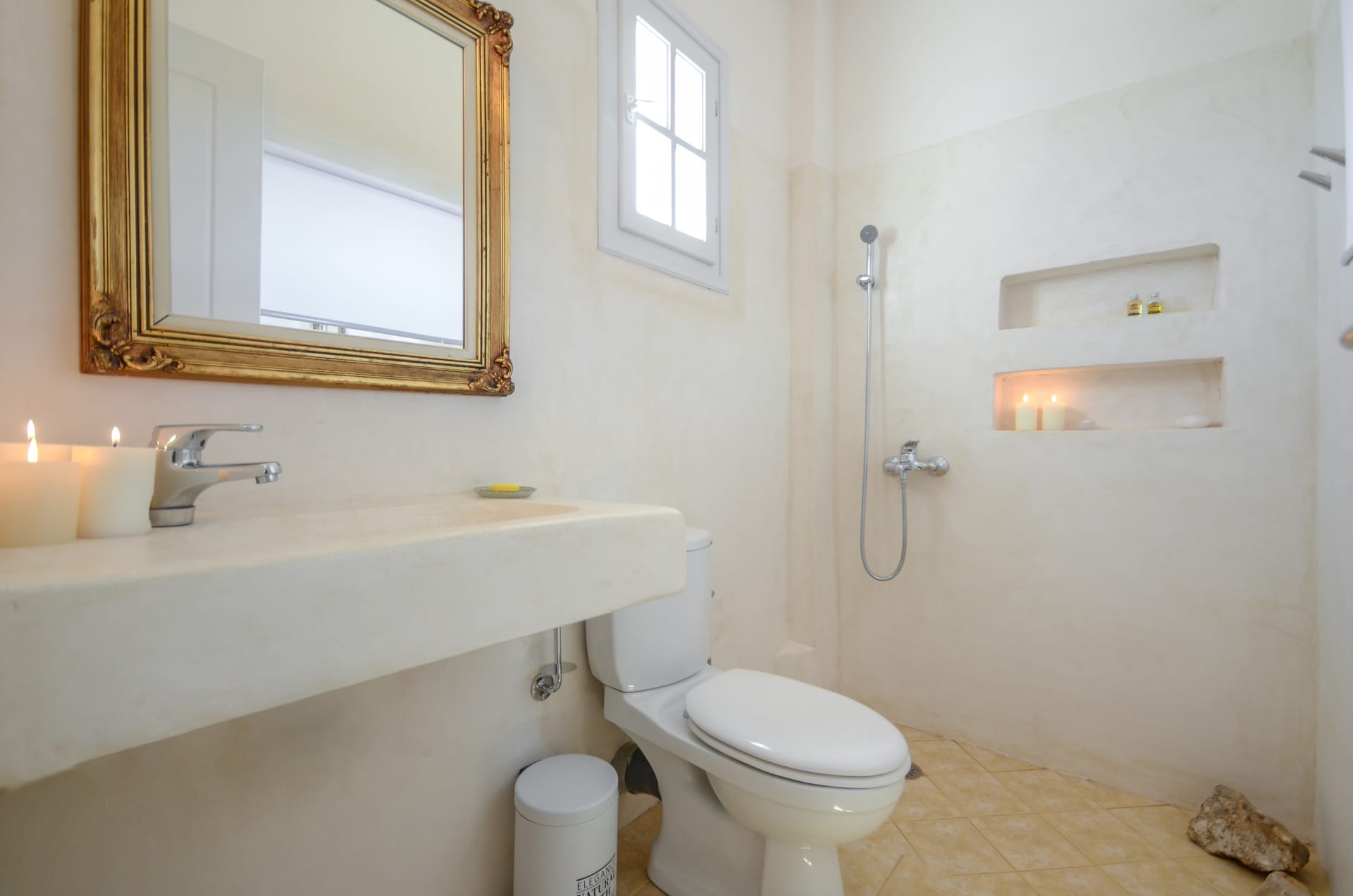 Akrolithos Studios Naxos - SASV - 15