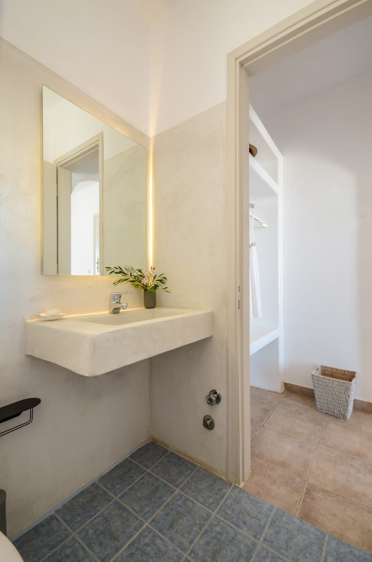 Akrolithos Studios Naxos - SASV - 19