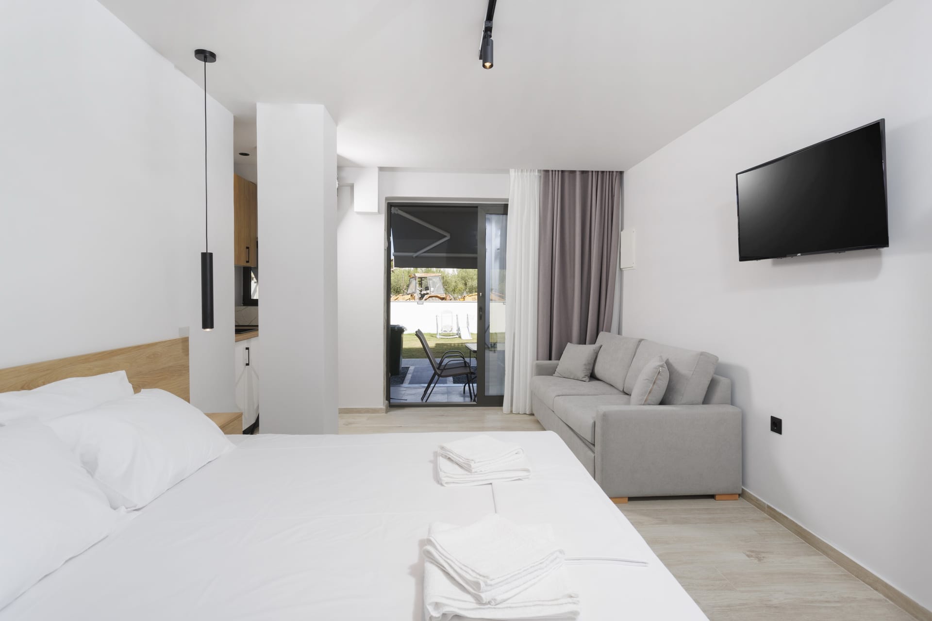 Deluxe Room With Terrace