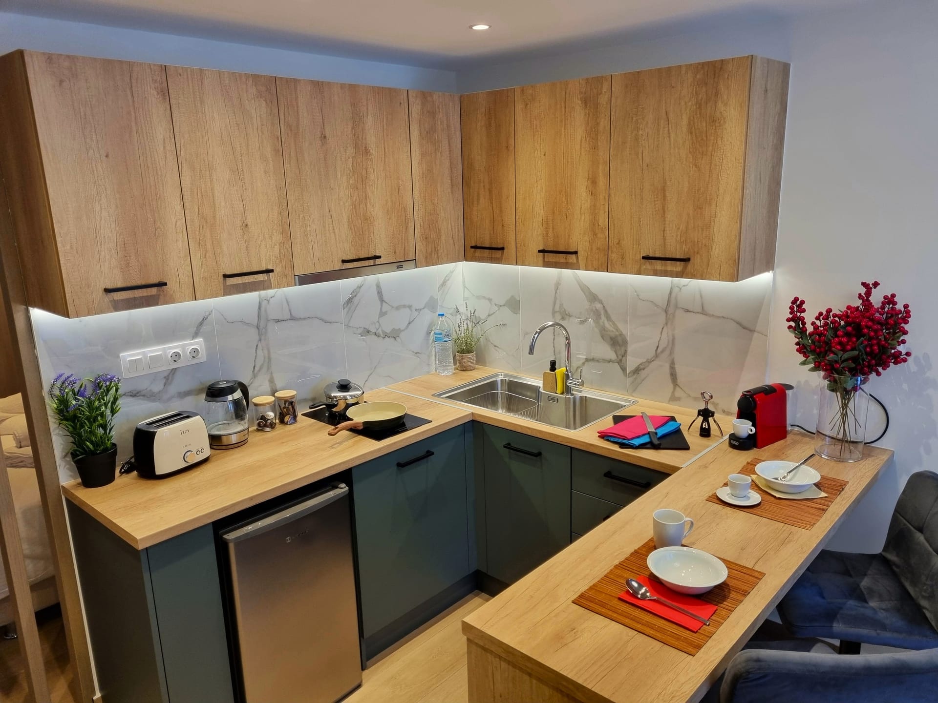 10 Apartments & Suites Athens - JSUITE - 4