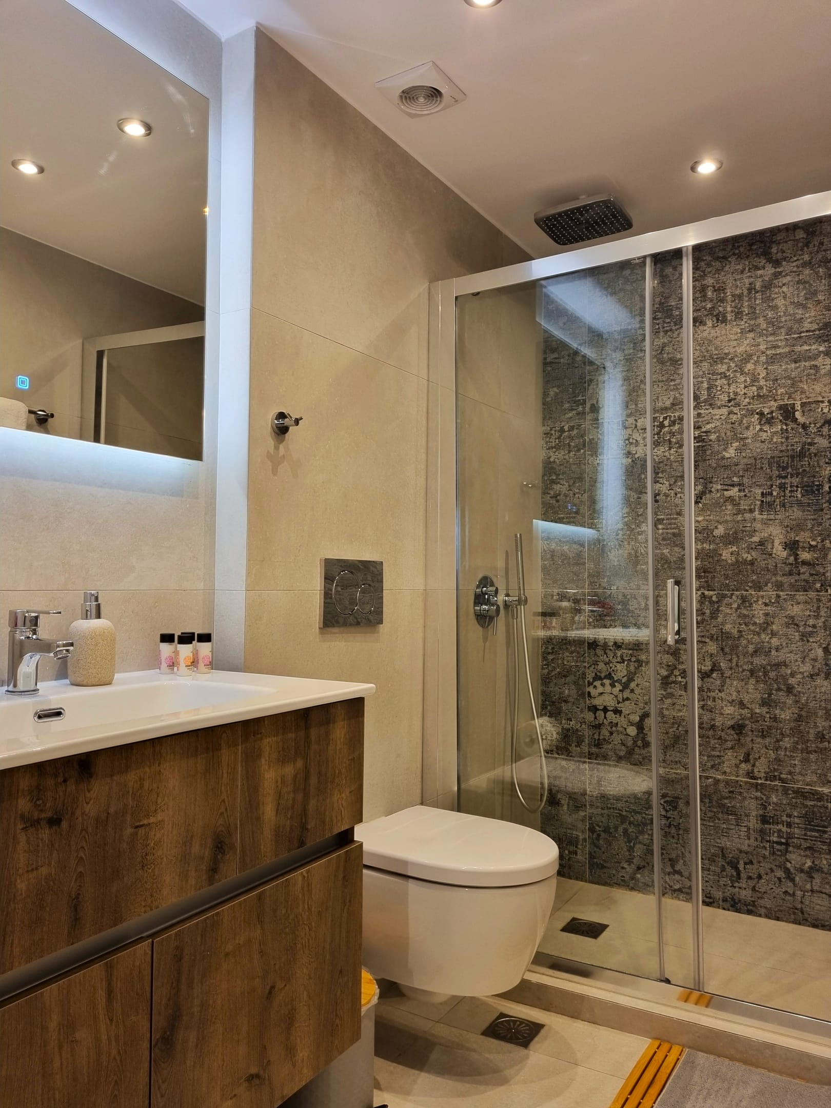 10 Apartments & Suites Athens - JSUITE - 6