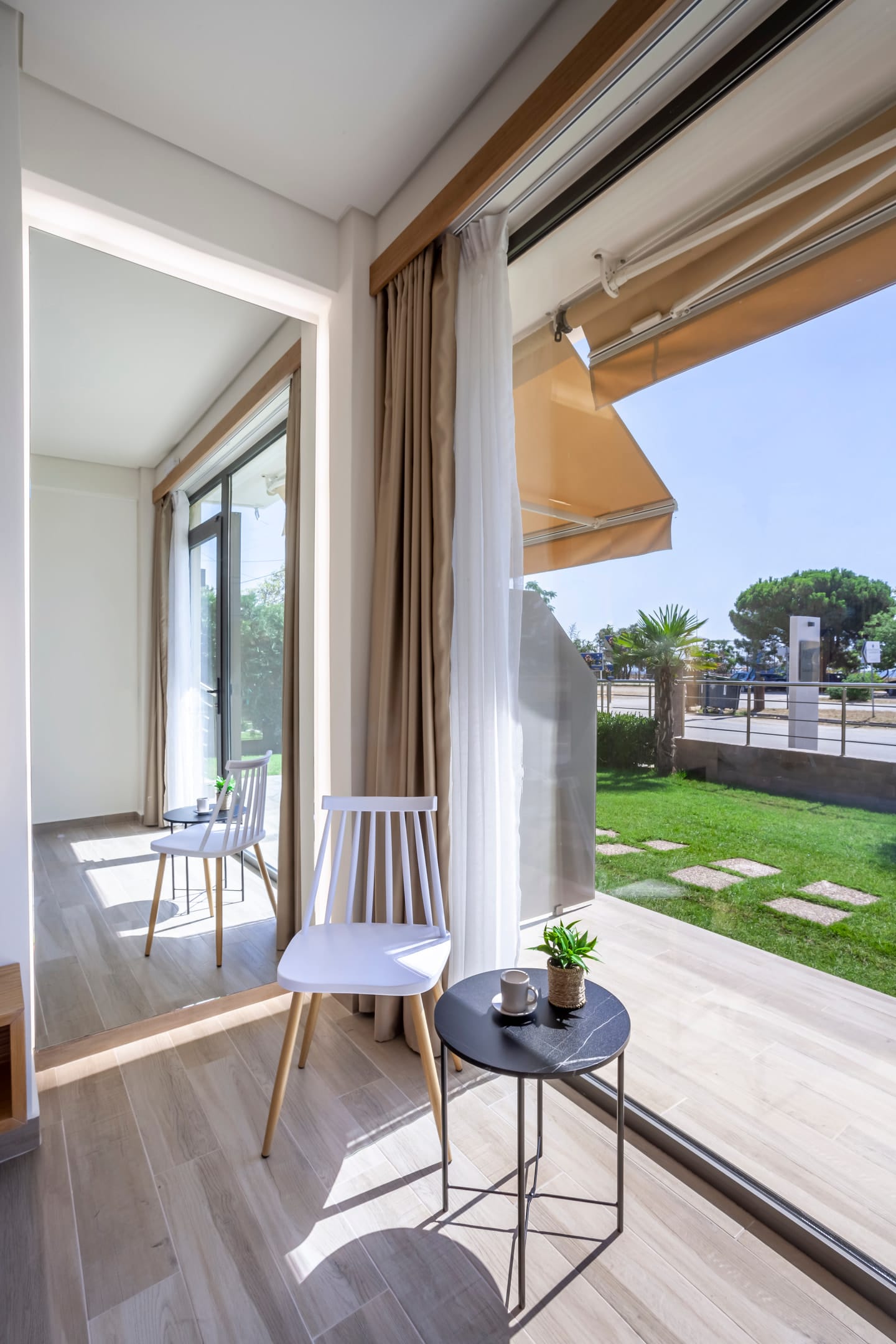 Aliston Deluxe Living – Adults Only - 1 - 16