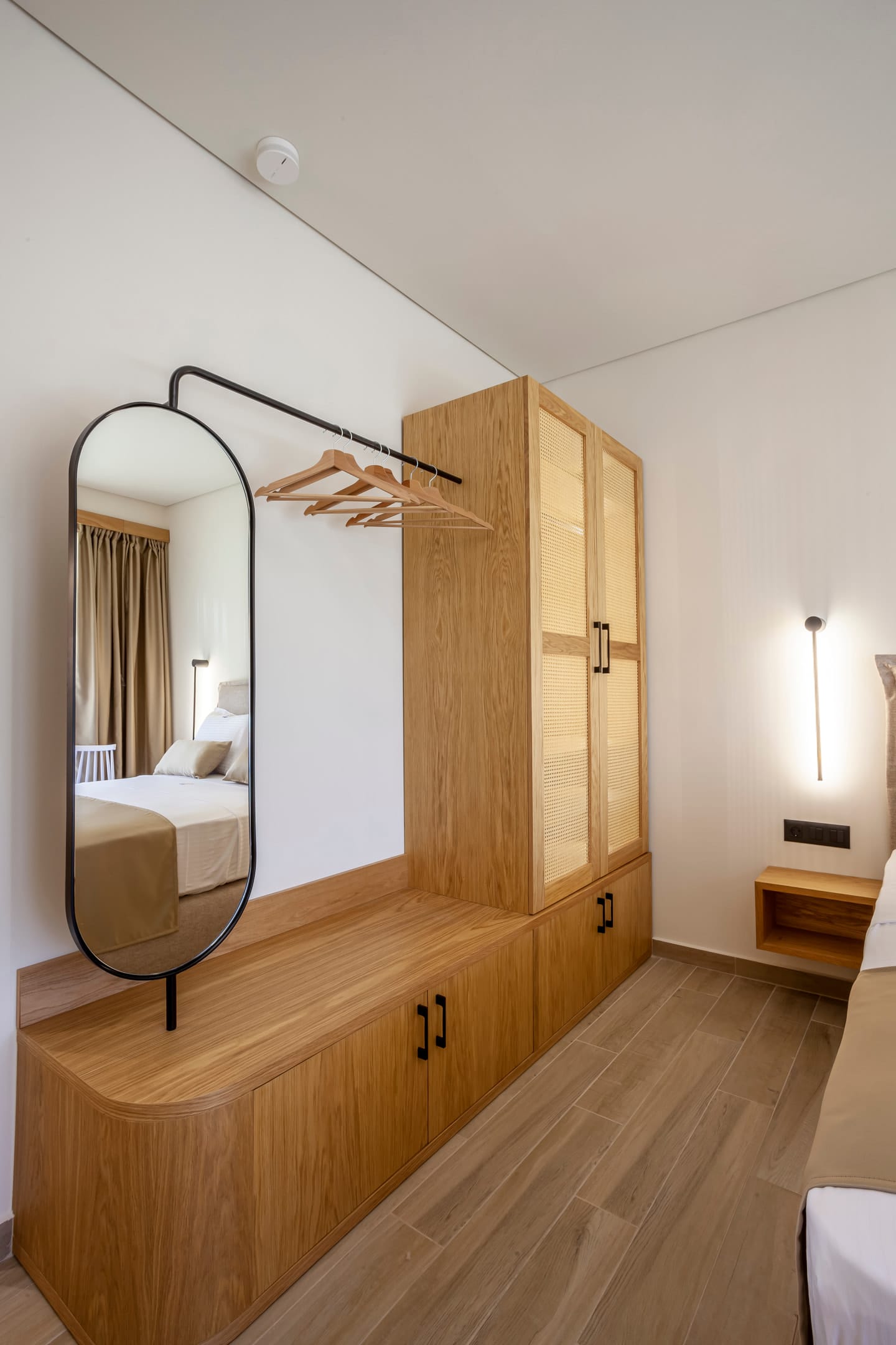 Aliston Deluxe Living – Adults Only - 1 - 15