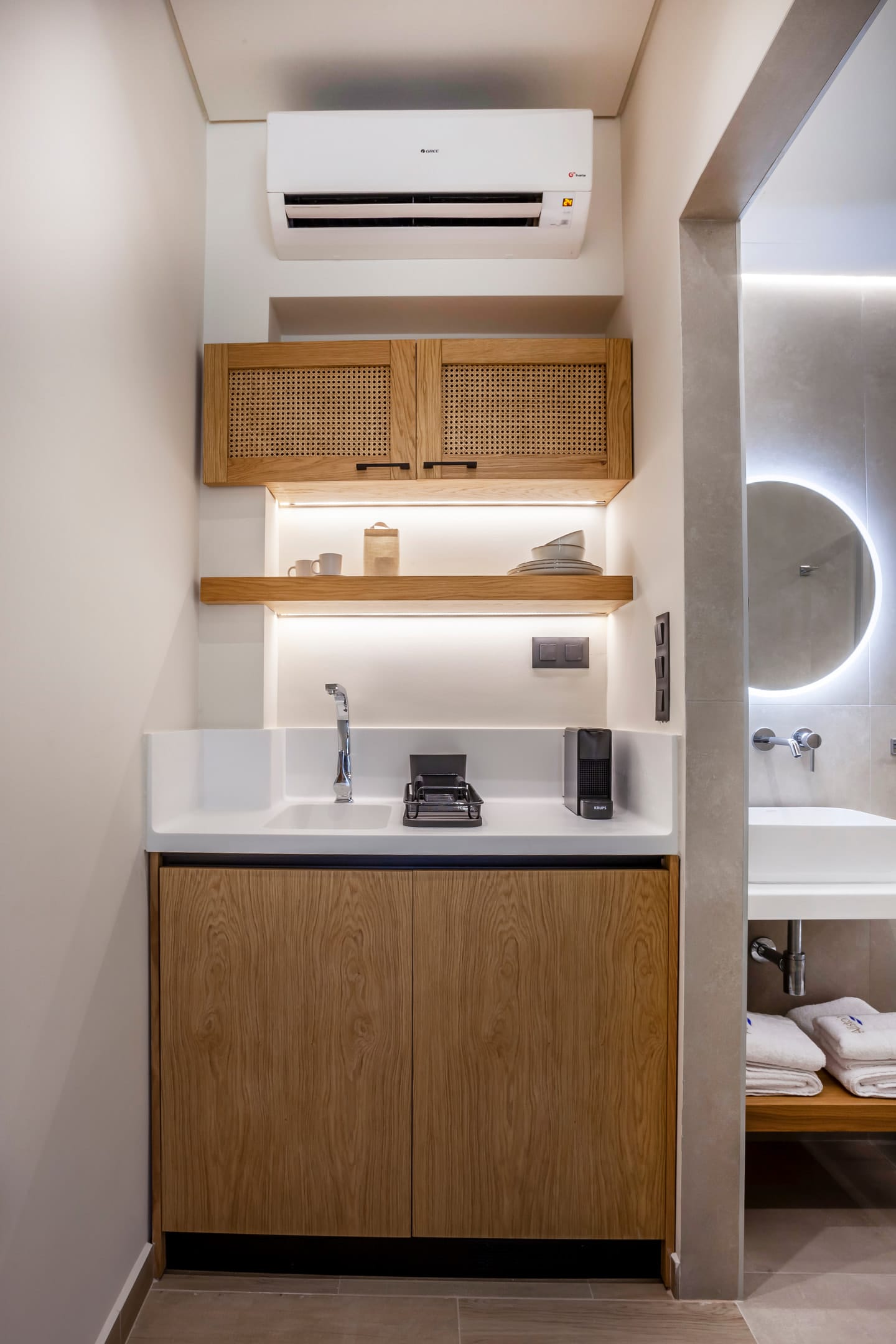 Aliston Deluxe Living – Adults Only - 1 - 14