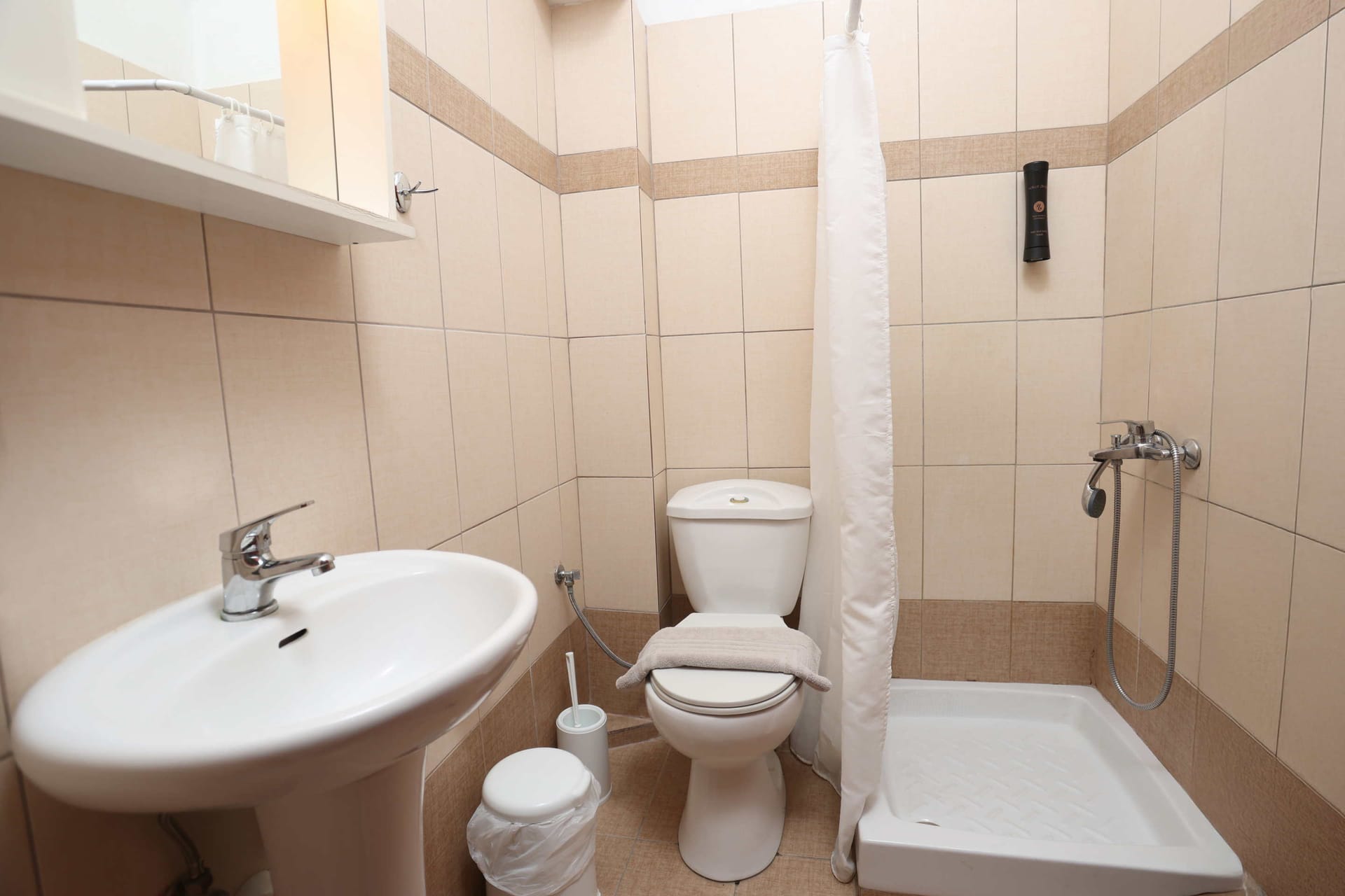 Gregory Apartments - APT1BR - 9