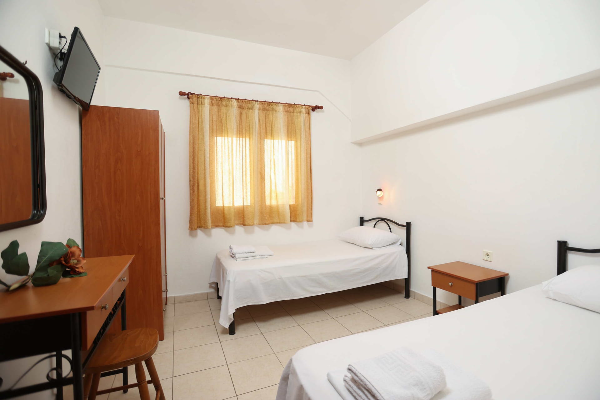 Gregory Apartments - APT1BR - 4