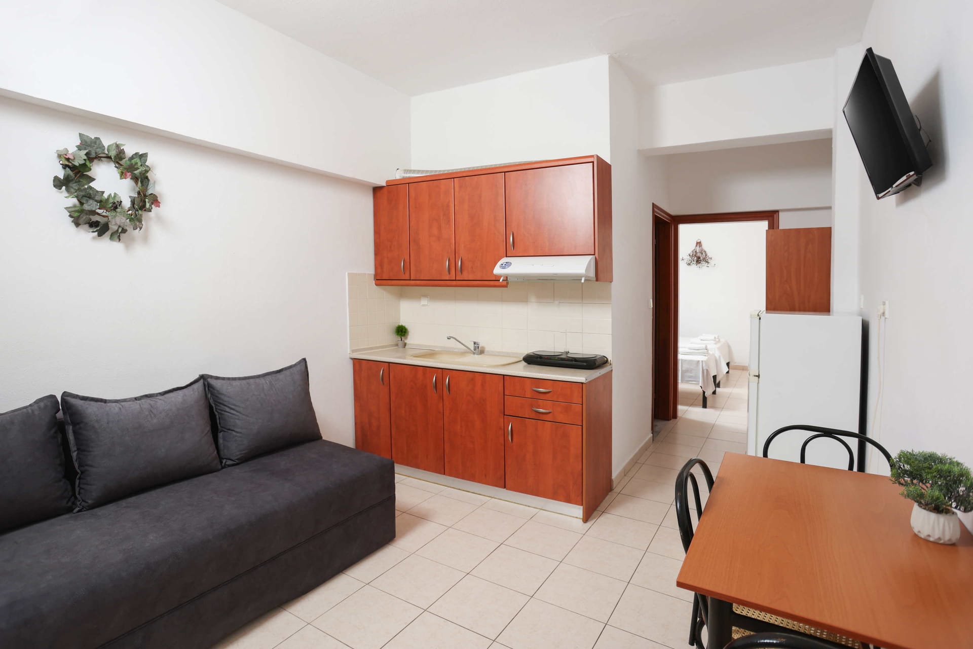 Gregory Apartments - FAMAPT - 3