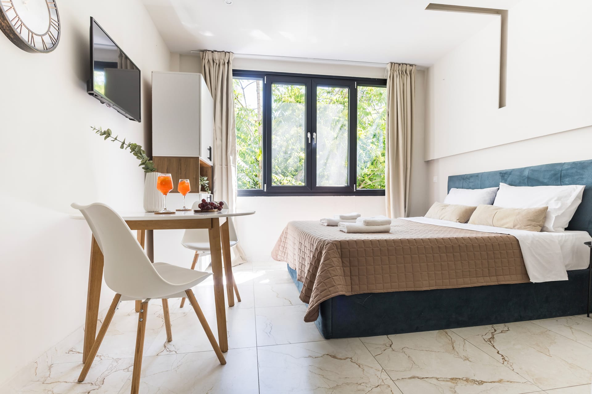 Aeons by Hotelia Hospitality Group - DSTUGD - 3