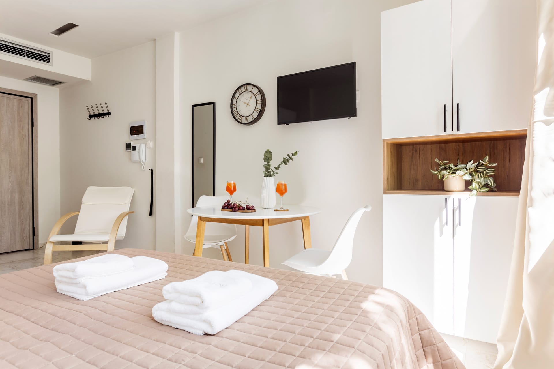 Aeons by Hotelia Hospitality Group - DSTUGD - 7