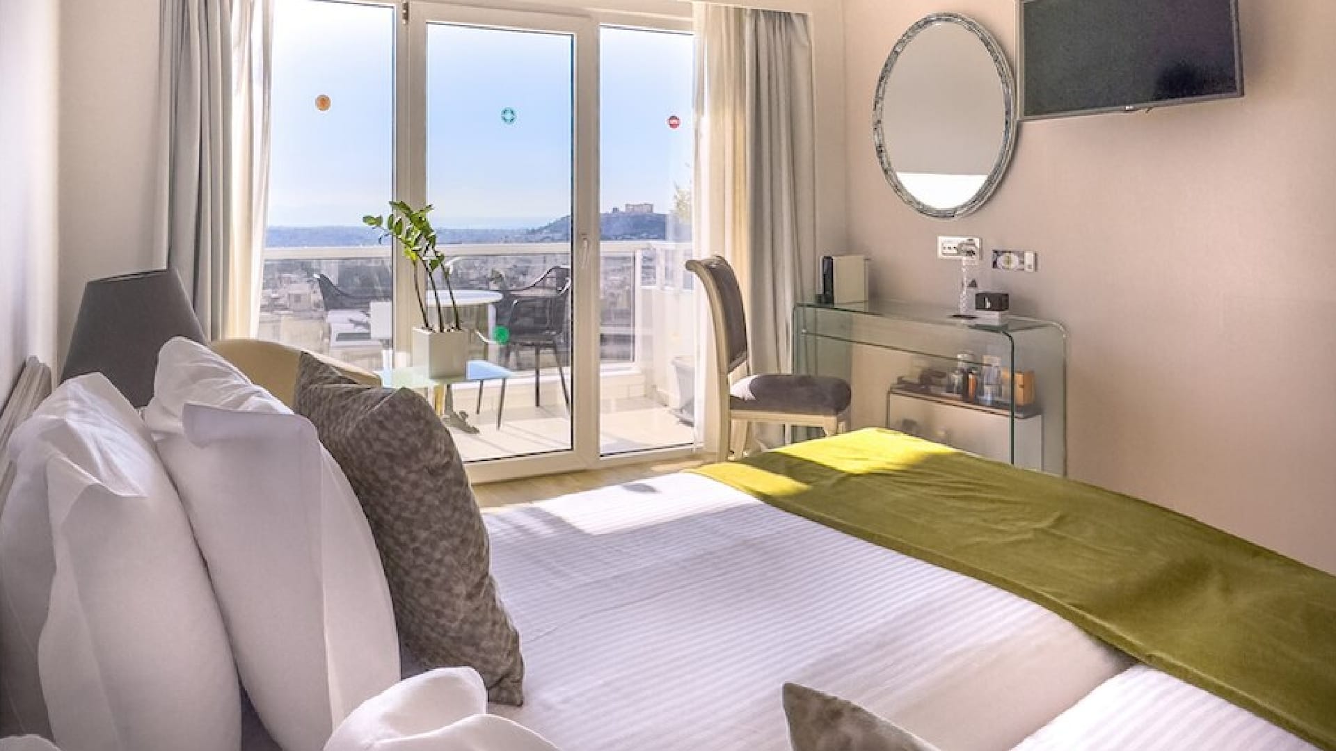 Premium Room With Private Balcony & Acropolis View