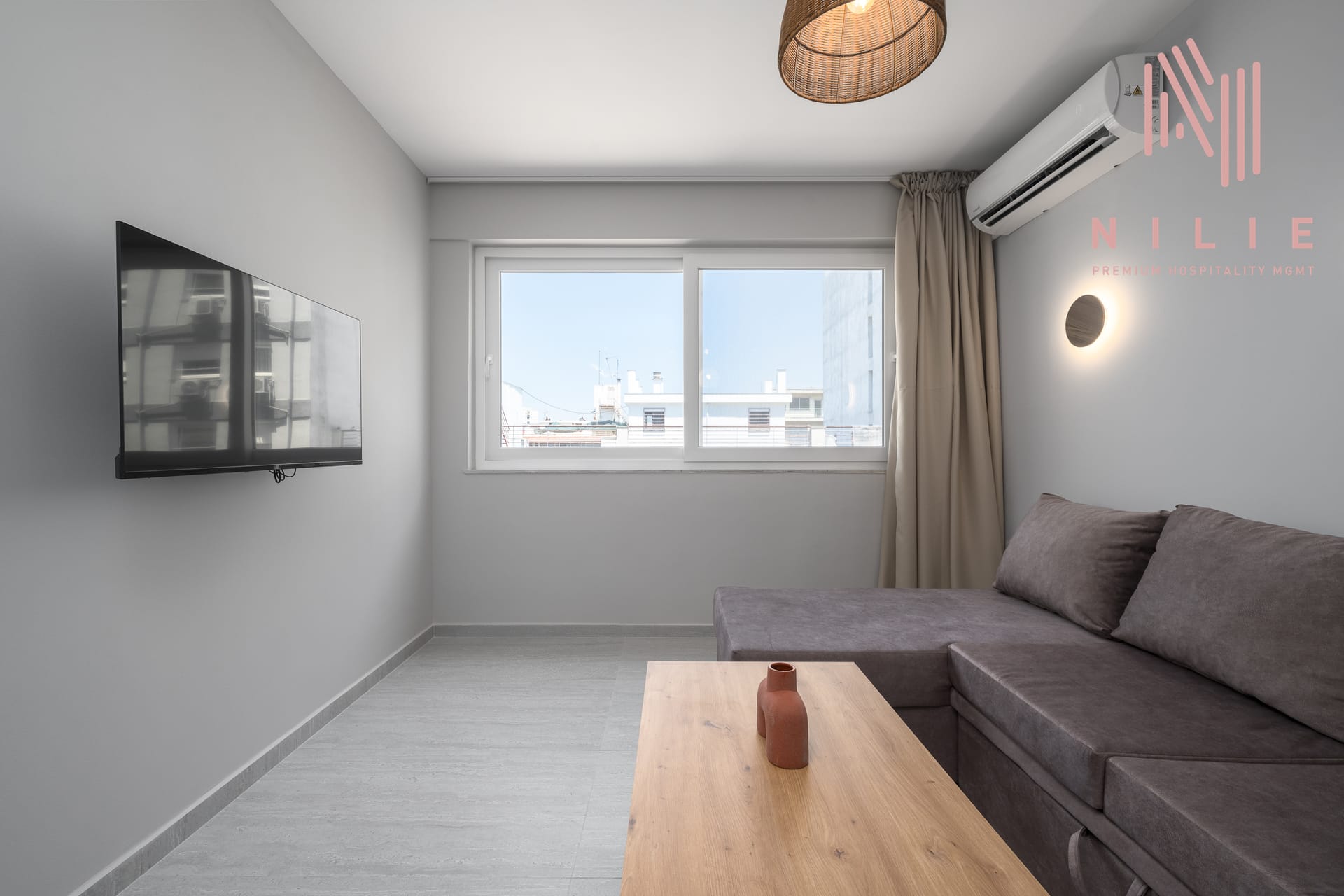 NILIE PREMIUM HOSPITALITY MGMT - TANT52 - 2