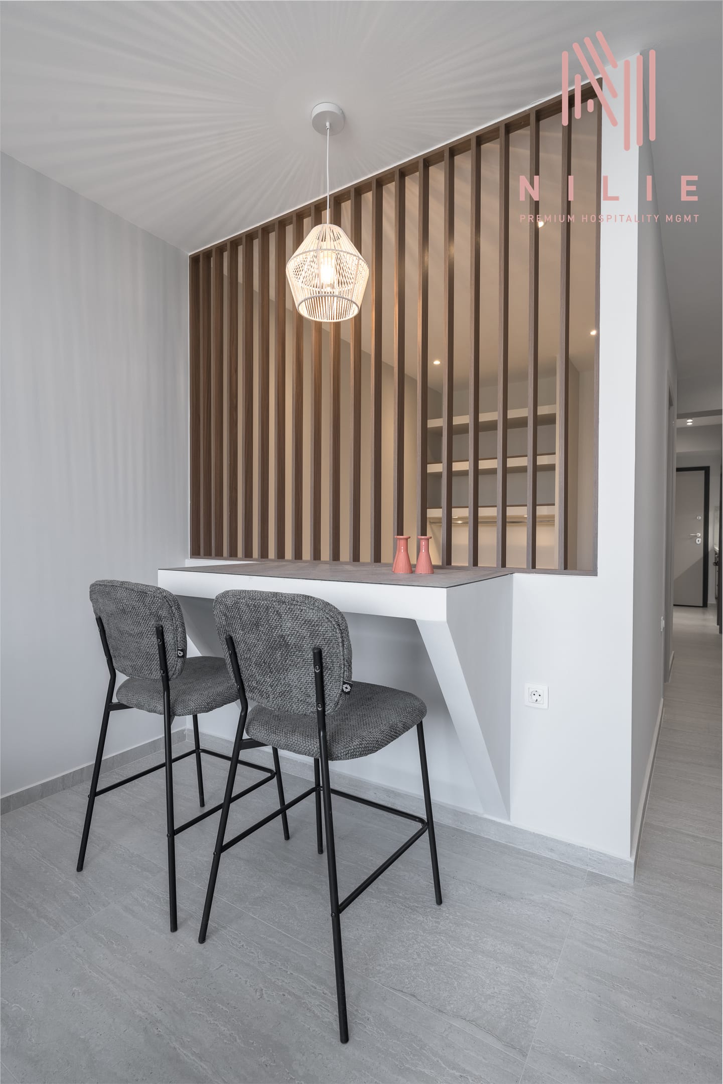 NILIE PREMIUM HOSPITALITY MGMT - TANT52 - 8