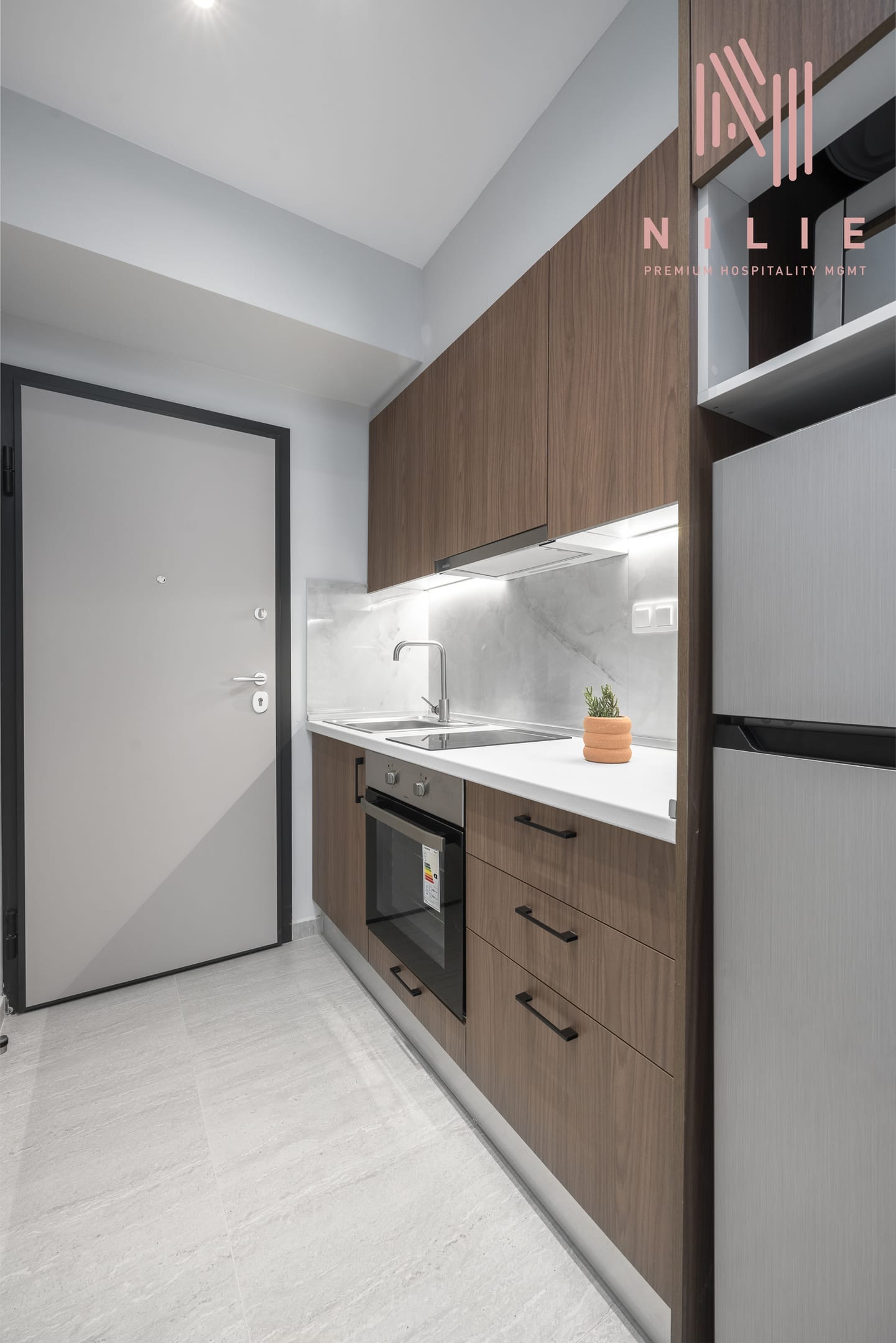 NILIE PREMIUM HOSPITALITY MGMT - TANT52 - 10