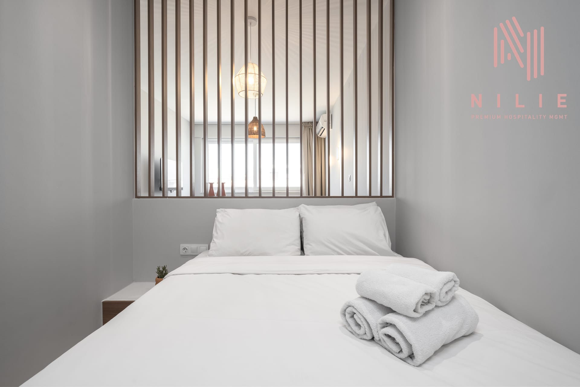 NILIE PREMIUM HOSPITALITY MGMT - TANT52 - 13