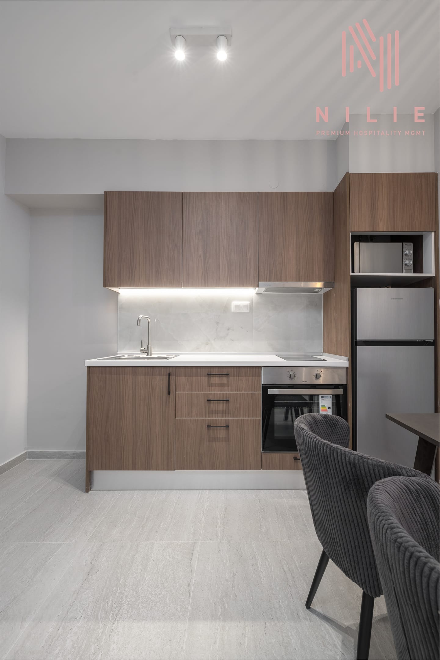 NILIE PREMIUM HOSPITALITY MGMT - TANT57 - 19