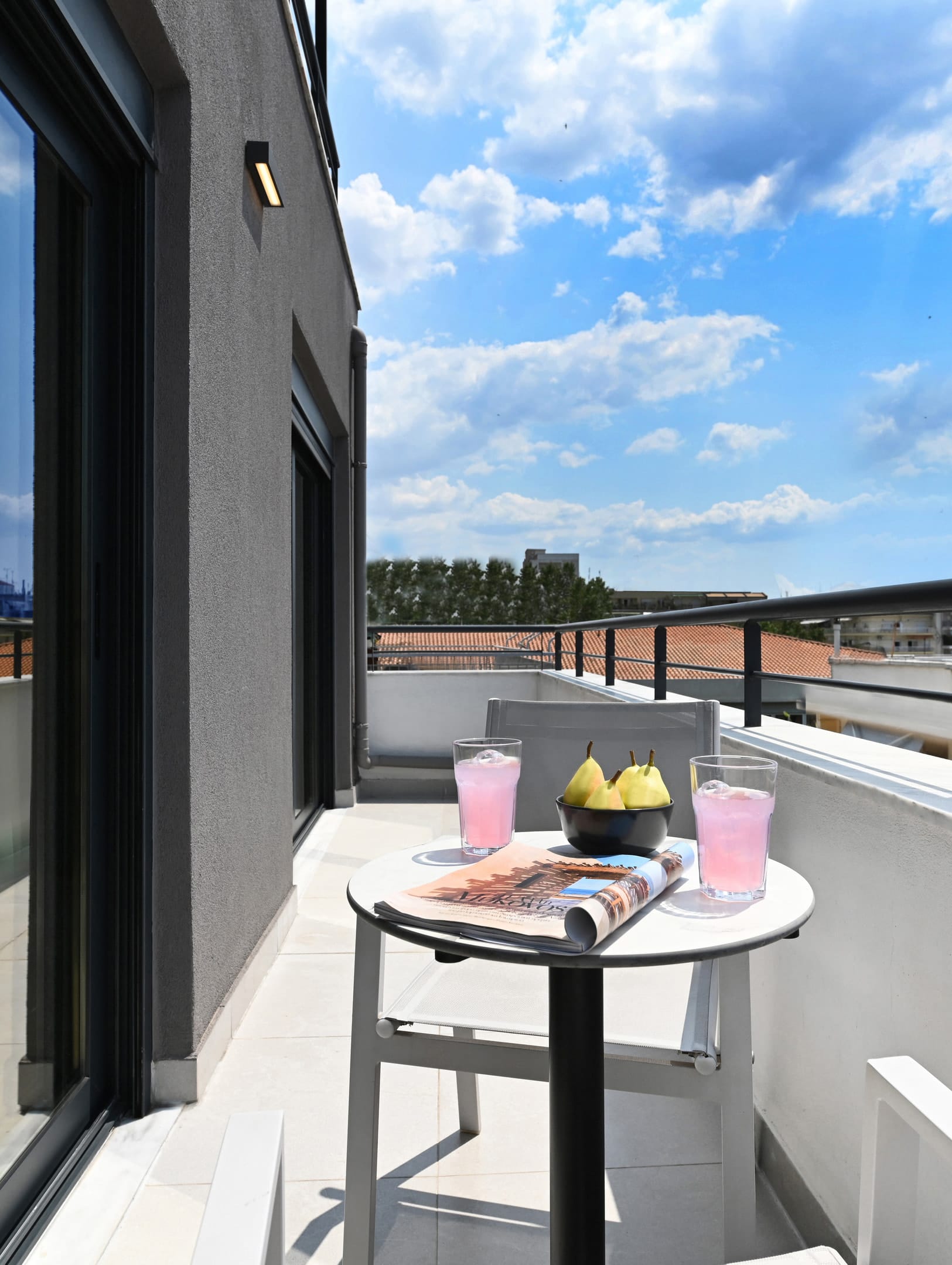Icon Urban Living - JUNIOR - 2