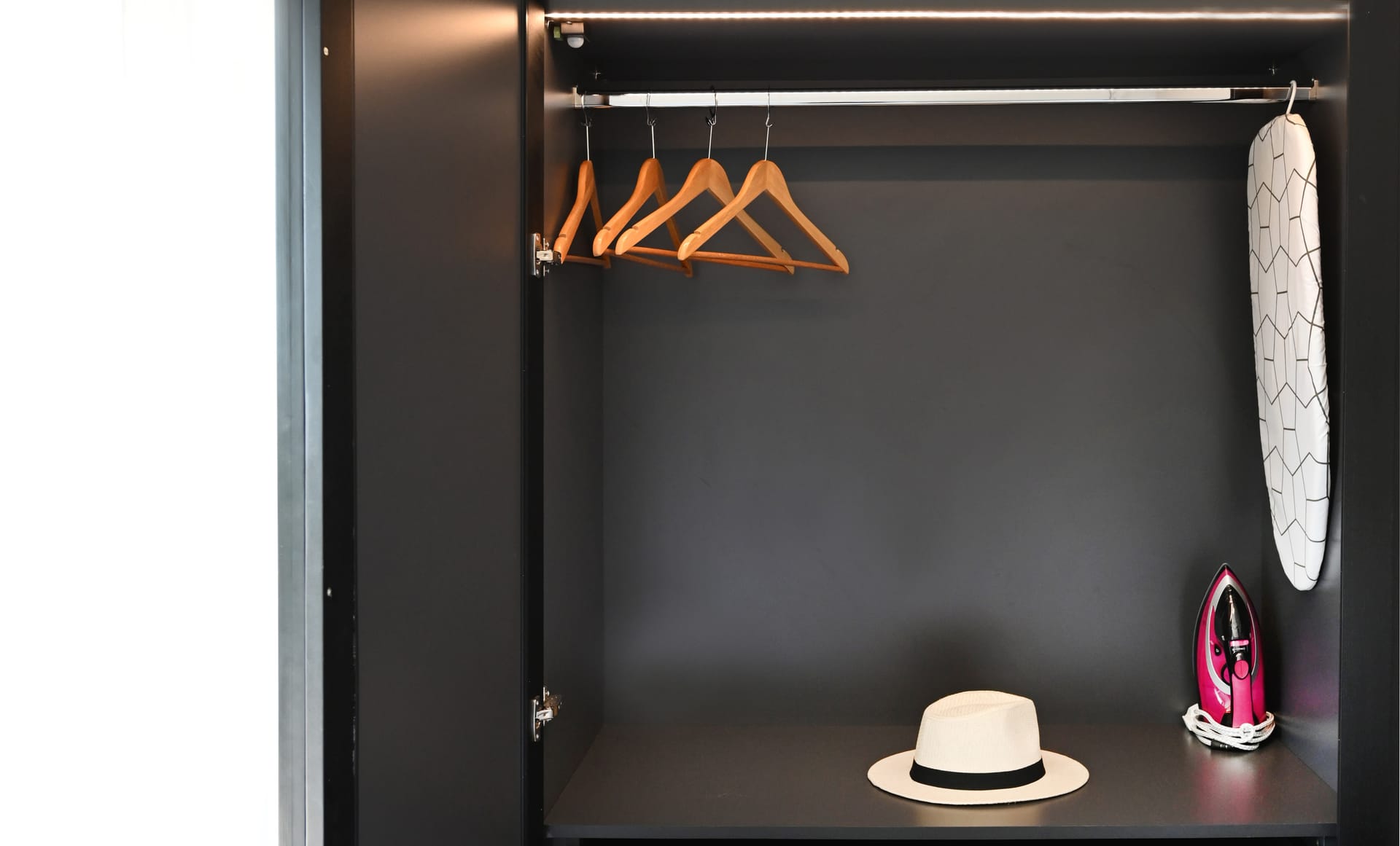 Icon Urban Living - SUPER - 9