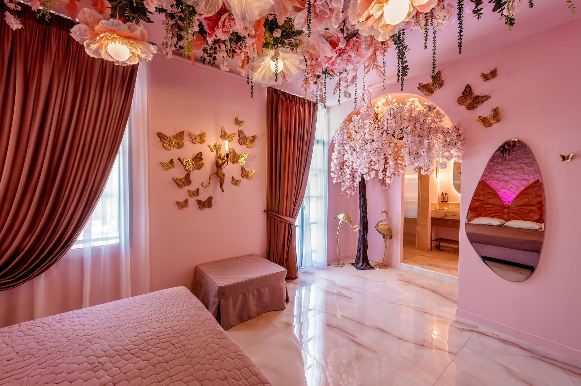 Fairytale Athens Suites - 1 - 3