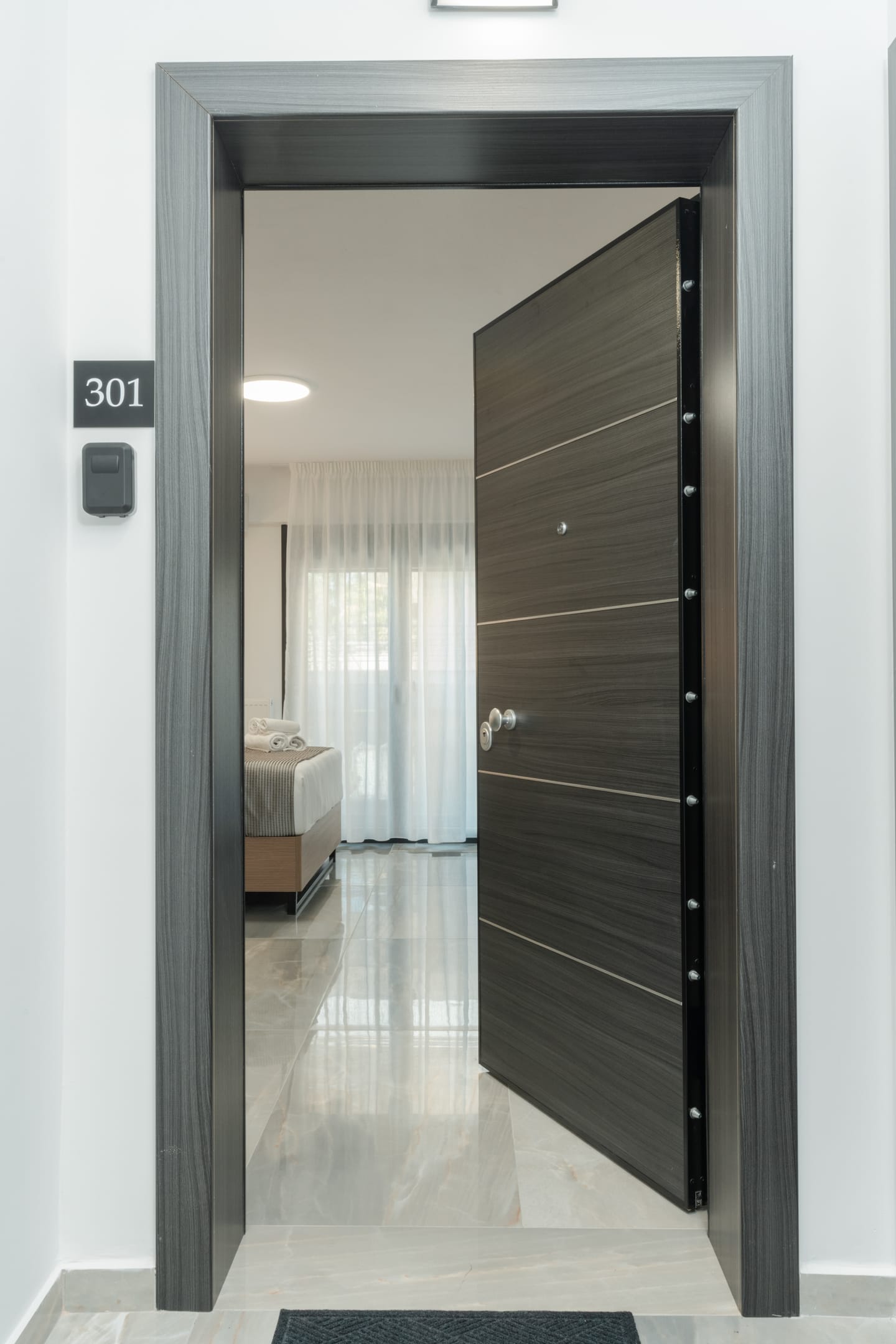 Tower 15 Suites 301| Ioannou Farmaki 15