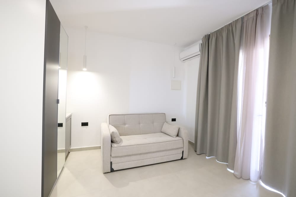 Mono Alex Afitos - SUITE - 9