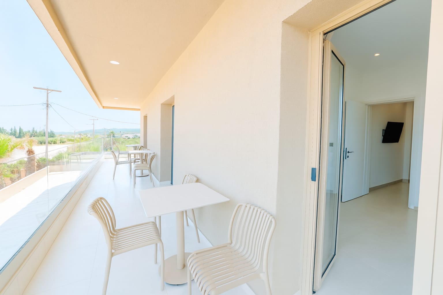 Mono Alex Afitos - SUITE - 20