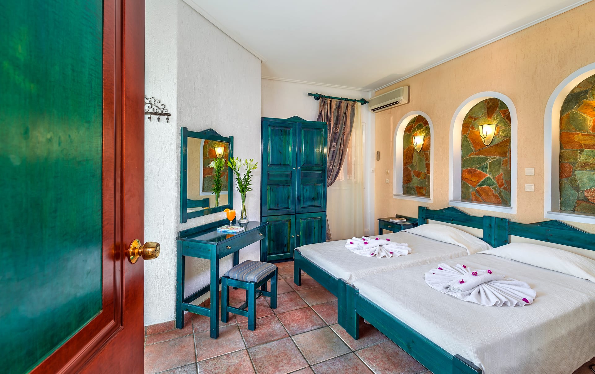 One Bedroom Apartment